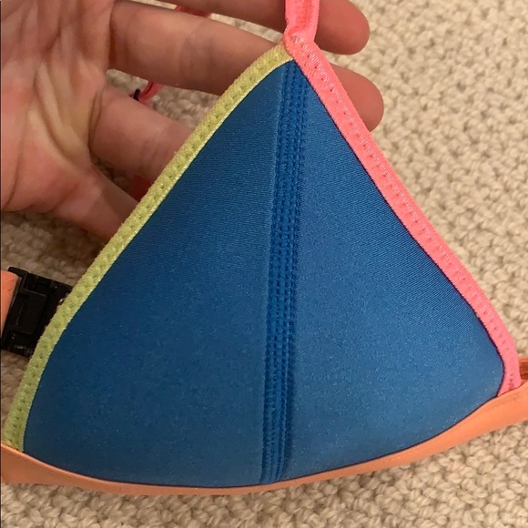 Neon triangl bikini top - Picture 4 of 4